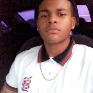 Meet your Posher, Derick